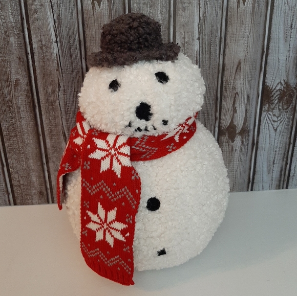 Pottery Barn Cozy Archie Snowman Shaped Pillow Holiday Christmas - Picture 4 of 16